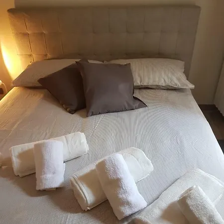 Magenta Suites - Nei Pressi Di Porta Nuova Apartment *